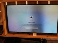 Tv samsung 49 inch met afstandsbediening en wandbeugel. let op lichte verkleuring op gedeelte scherm. - afbeelding 1 van  3