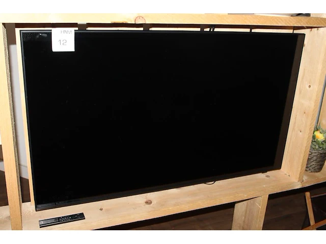 Tv samsung 49 inch op statief met afstandsbediening. reeds gedemoteerd - afbeelding 1 van  4
