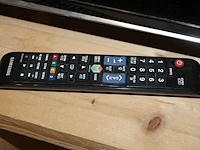Tv samsung 49 inch op statief met afstandsbediening. reeds gedemoteerd - afbeelding 4 van  4