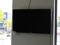 Tv samsung met wandbeugel 40 inch - afbeelding 1 van  2