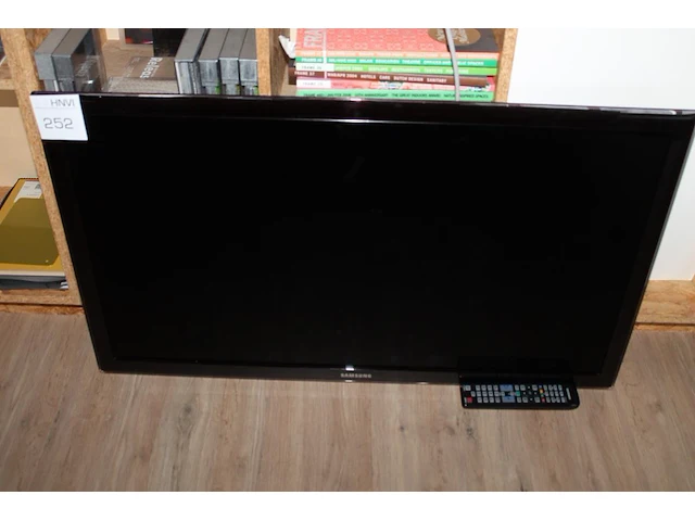 Tv samsung ue40d5700rsxzg 40 inch met afstandsbediening. - afbeelding 1 van  2
