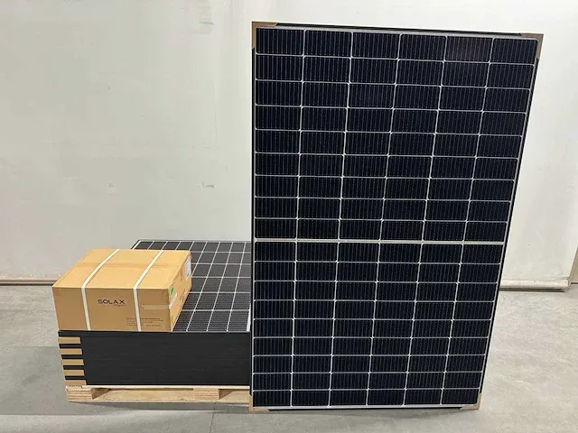 Tw solar - set van 10 black (410 wp) zonnepanelen en 1 solax x1-3.6-t-d omvormer (1-fase) - afbeelding 1 van  12