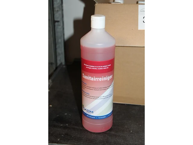 Twaalf flacons sanitairreiniger ckcm. - afbeelding 2 van  2