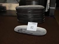 Twaalf schaaltjes met breedte 20 cm. - afbeelding 2 van  2