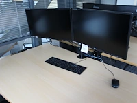 Twee 24 inch monitoren iyama aan bureaubeugel - afbeelding 2 van  2
