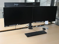 Twee 24 inch monitoren iyama aan bureaubeugel - afbeelding 1 van  2