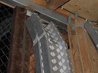 Twee aluminium oprijplaten, lengte ca 300 cm. - afbeelding 1 van  2