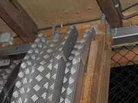 Twee aluminium oprijplaten, lengte ca 300 cm. - afbeelding 1 van  2