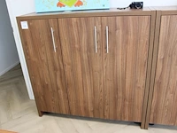 Twee archiefkasten met drie deuren. afmeting 130 x 35 x 127cm. - afbeelding 3 van  3