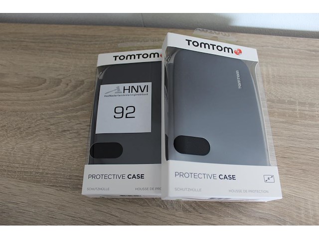 Twee beschermhoesjes tomtom. - afbeelding 1 van  1
