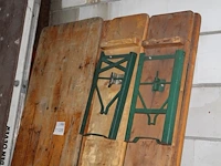 Twee biertafelsets. afmeting 220 x 50 cm. - afbeelding 1 van  2