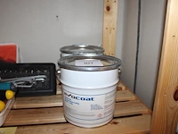 Twee blikken 1k polyuretaancoating evocoat hardtopwit a 2,5 kg. - afbeelding 1 van  2