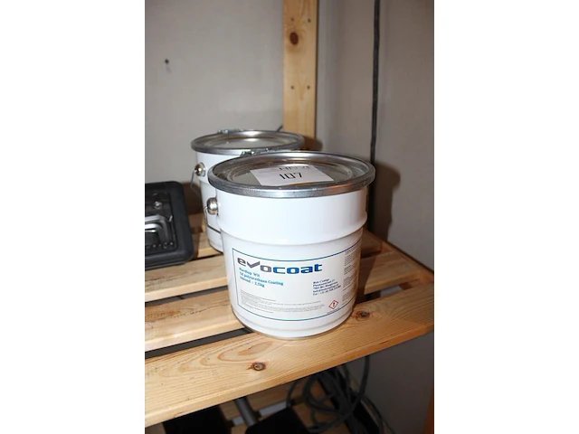 Twee blikken 1k polyuretaancoating evocoat hardtopwit a 2,5 kg. - afbeelding 2 van  2