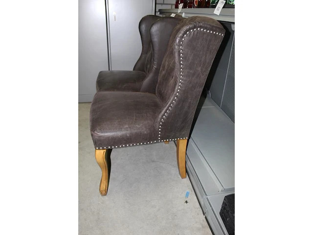 Twee bruin beklede stoelen riviera maison. margeproduct - afbeelding 2 van  2