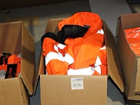 Twee doorwerkjassen maat m en xxxl. - afbeelding 1 van  2
