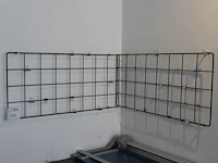 Twee draadwandrekken 75 x 36 cm. - afbeelding 1 van  1