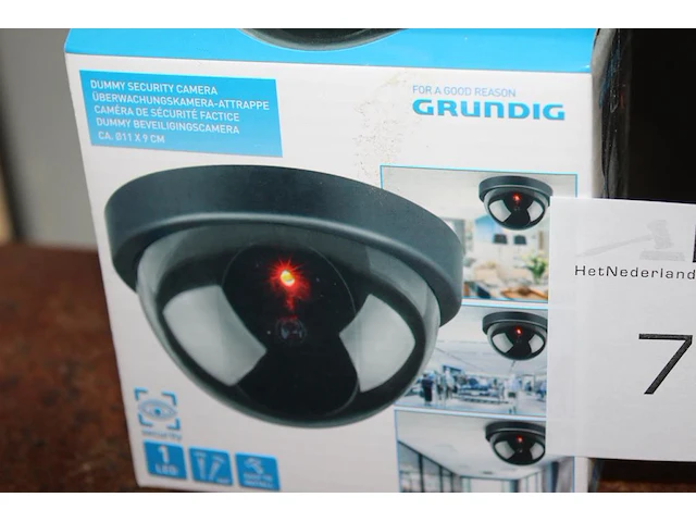 Twee dummy camera's grundig. - afbeelding 1 van  2
