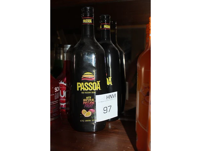 Twee flessen passoa. - afbeelding 2 van  2