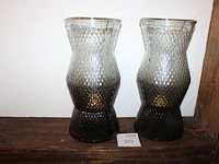 Twee glazen windlichten. hoogte 38cm. - afbeelding 1 van  1