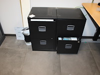 Twee hangmappenkasten. afmeting 41 x 40 x 67 cm. - afbeelding 2 van  2