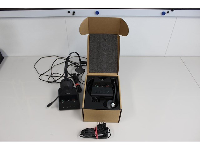 Twee headsets jabra engage65, eenmaal nieuw en eenmaal gebruikt. - afbeelding 2 van  2