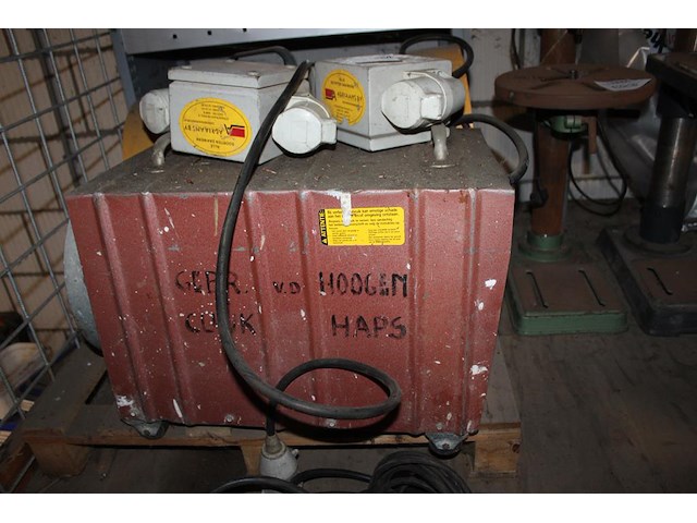 Twee heaters. werking onbekend. - afbeelding 3 van  3