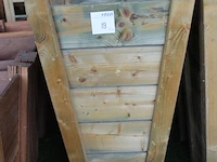 Twee houten bloempotten. afmeting 50 x 50 x 96 cm. - afbeelding 2 van  3