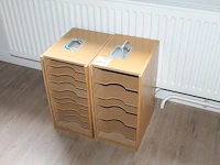 Twee houten postbakken. afmeting 26 x 34 x 50 cm. - afbeelding 1 van  1