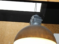 Twee industriële hanglampen met doorsnede 50 cm en hoogte 60 cm. - afbeelding 3 van  5