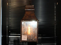 Twee klassieke hanglampen. afmeting kap 25 x 25 x 55 cm. - afbeelding 1 van  3