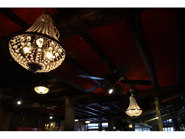 Twee kristallook hanglampen doorsnede 40 cm. - afbeelding 2 van  2