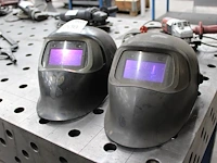 Twee lashelmen speedglas. - afbeelding 1 van  2