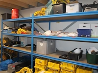 Twee magazijnstellingen bestaande 6 staanders 100 x 225 cm, 24 liggersmet lengte 150cm en 12 legplanken. - afbeelding 2 van  2