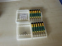 Twee mini schroevendraaiersets - afbeelding 1 van  2