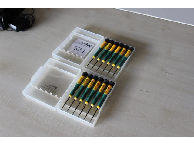 Twee mini schroevendraaiersets - afbeelding 2 van  2