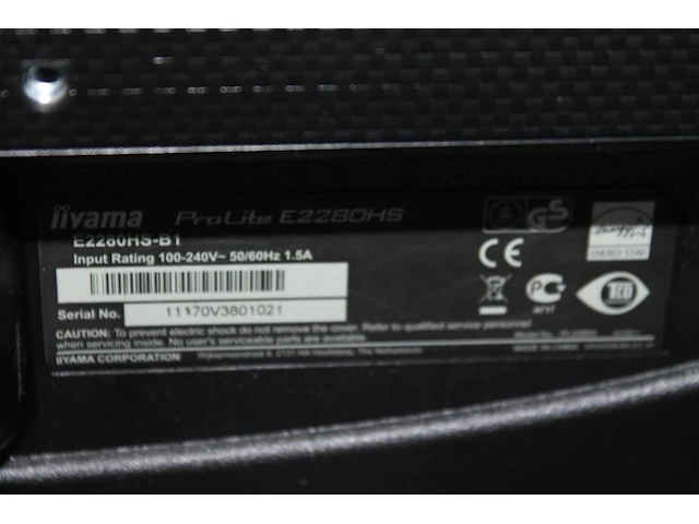 Twee monitoren acer t23oh23 inch en iiyama prolite e2280 22 inch met toetsenbord. - afbeelding 3 van  3