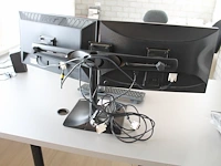 Twee monitoren iiyama pro lite e2410hds 24 inch en acer v243h 24 inch op dubbele armsteun met toetsenbord e... - afbeelding 2 van  3