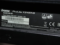 Twee monitoren iiyama waaronder pro lite e2473hds 24 inch met toetsenbord, twee muizen en verhogers - afbeelding 3 van  3