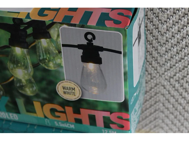 Twee outdoor party led verlichtingen. lengte 12,5 meter. - afbeelding 2 van  2