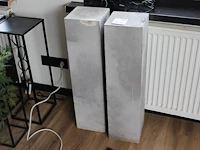 Twee pilaren afm. 20 x 20 x 80 cm. - afbeelding 1 van  2
