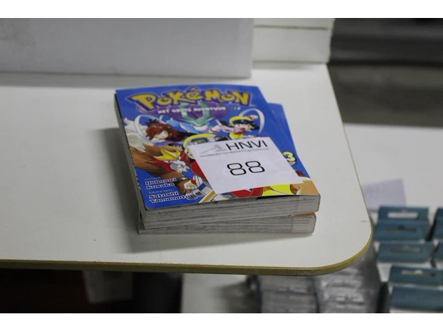 Twee pokémon manga boeken in nederlandse vertaling - afbeelding 1 van  3