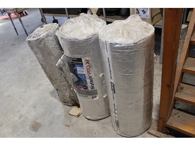Twee rollen isolatiemateriaal skytech pro xl - afbeelding 1 van  3