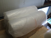 Twee rollen tweelagig bubblefolie150 cm a 100 m. - afbeelding 1 van  2