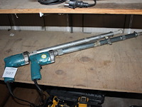 Twee schroefmachines makita met verlengstuk. - afbeelding 1 van  1