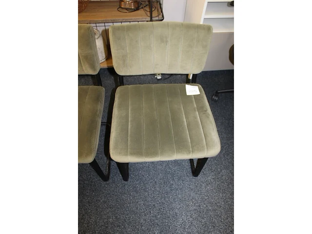Twee sledestoelen groen gestoffeerd - afbeelding 2 van  4