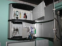 Twee sleutelkastjes met afmeting 30 x 15 x 12 cm. - afbeelding 2 van  2