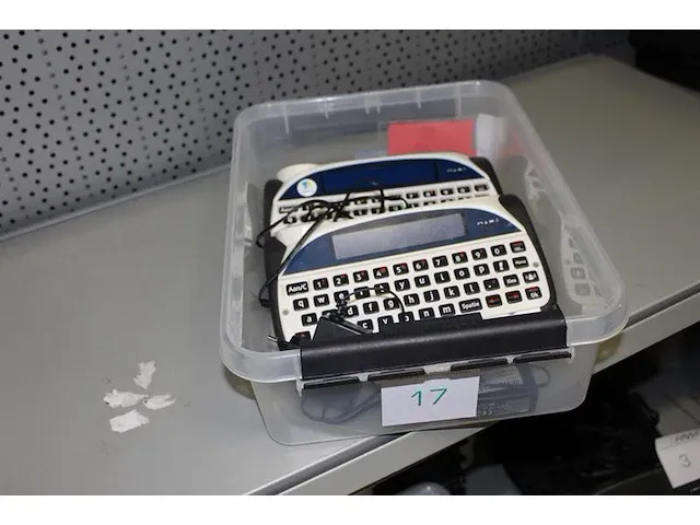 Twee spraakcomputer abilia lightwriter sl40 in kunststof box - afbeelding 1 van  2