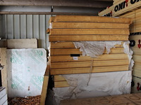 Twee stapels pir platen met dikte 100 mm. afmeting 50 x 130 cm. - afbeelding 1 van  1