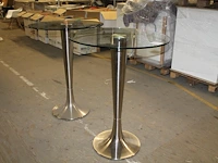 Twee statafels met glazen blad. doorsnede 80 cm. hoogte 105 cm - afbeelding 1 van  2