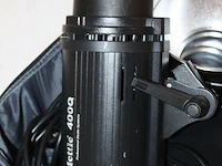 Twee studioflitsers mettle 400 q met kappen en diverse accessoires in reiskoffer en twee verstelbare falco ... - afbeelding 2 van  5